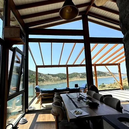 木屋 Meria Life Stone House With View In Nature